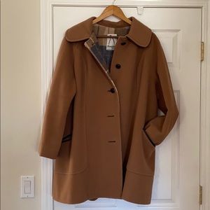 Vintage 100% Wool Ladies Coat